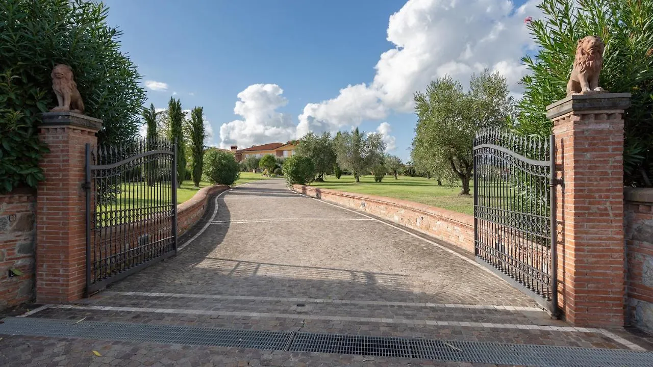 Villa Gabri 8&2, Emma Villas Montecarlo 0*,  Italia
